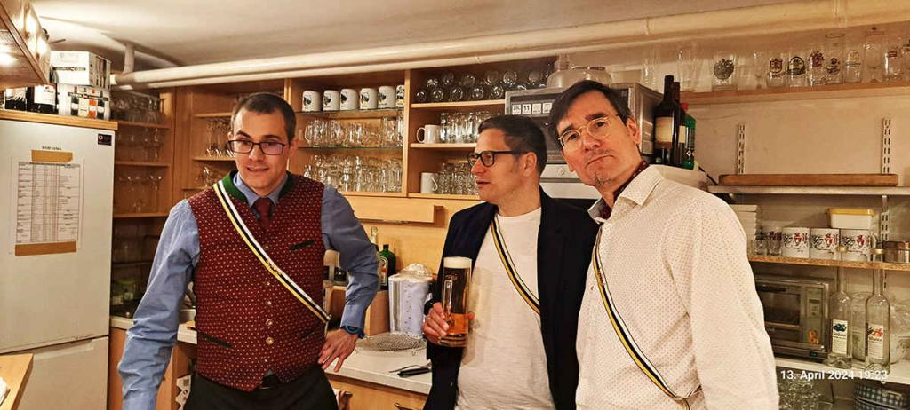 3 Männer ernsten Blickes - alles Barchefs?