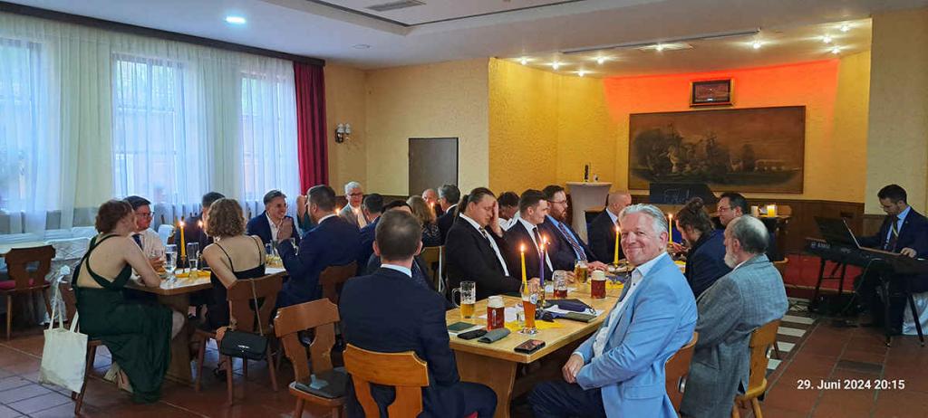 die Corona scheint noch geduldig zu sein