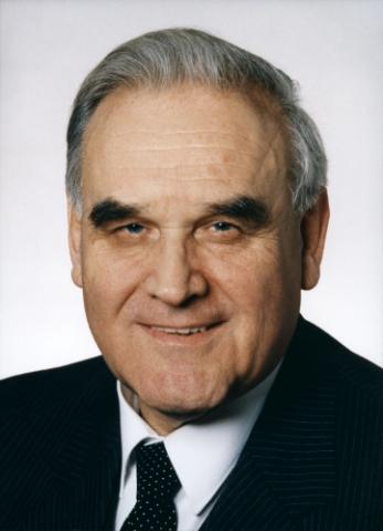 em. o. Univ.-Prof. Dr. h.c. mult. Dr. Herbert Schambeck v. Seneca Präsident des Bundesrates i. R.